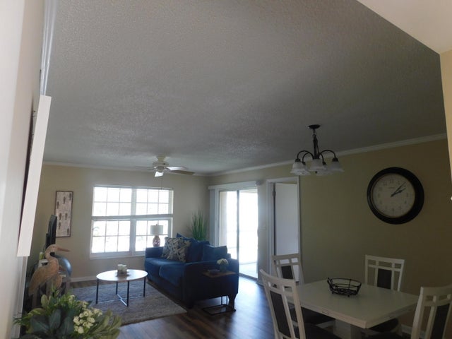 3 of 27 - 5500 Tamberlane Cir #305, Palm Beach Gardens, FL