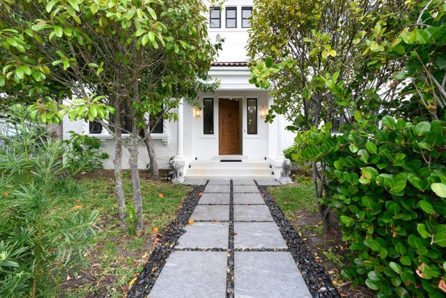 3 of 42 - 1629 S Lakeside Drive, Lake Worth Beach, FL