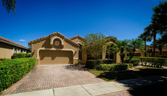 2 of 21 - 10102 Diamond Lake Road, Boynton Beach, FL