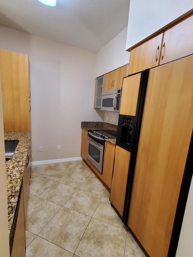 2 of 30 - 233 S Federal Hwy #306, Boca Raton, FL
