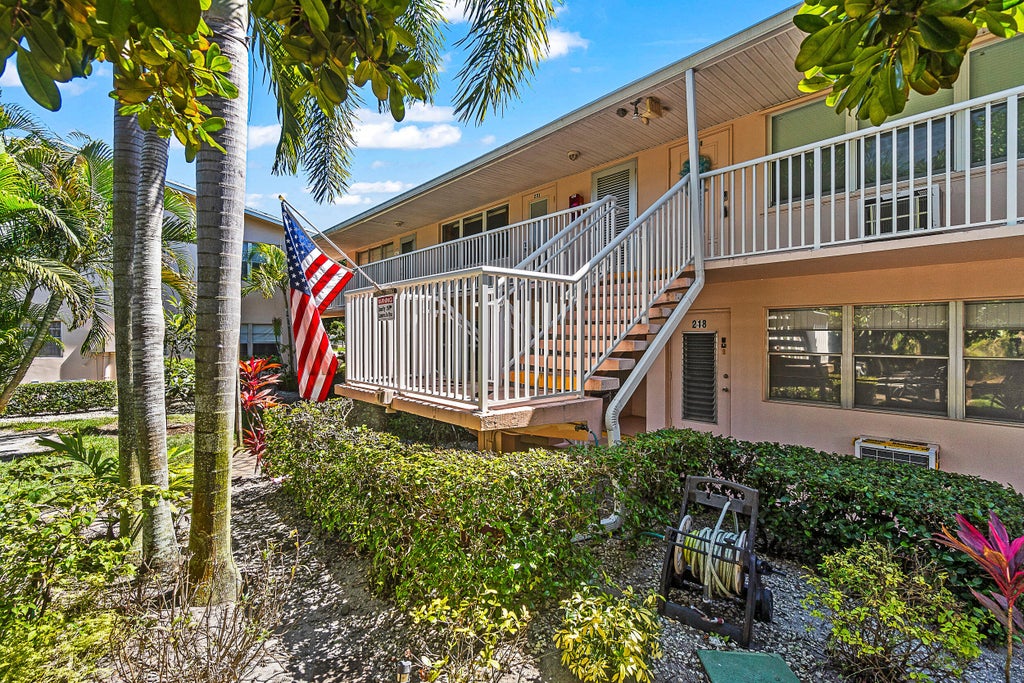 231 Dorchester #j, West Palm Beach