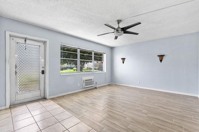 4 of 41 - 79 Camden D, West Palm Beach, FL