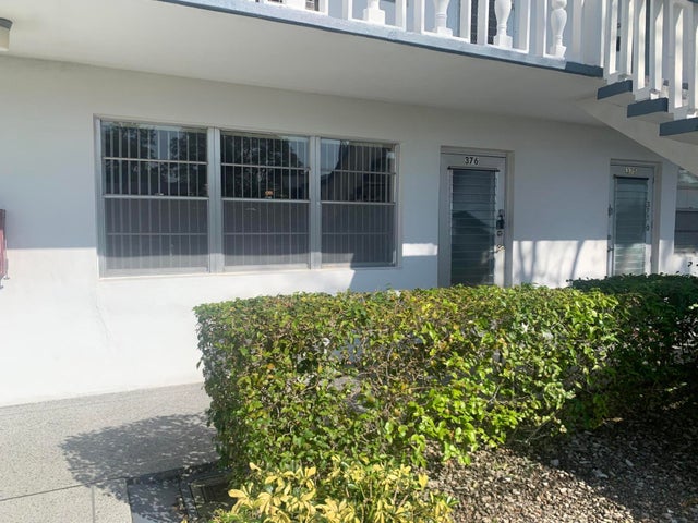 1 of 27 - 376 Windsor Q, West Palm Beach, FL