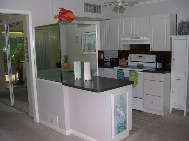 3 of 27 - 1200 Colonnades Dr #201, Fort Pierce, FL