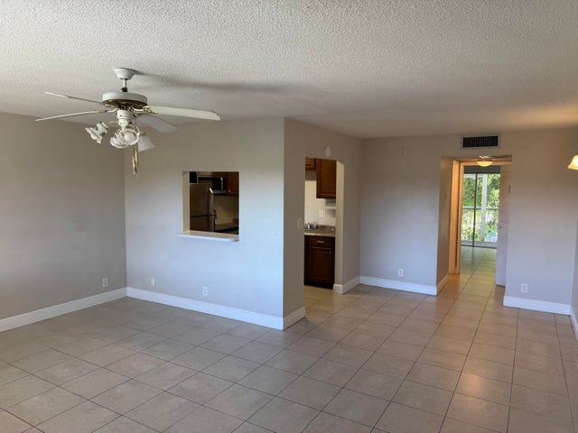 3 of 18 - 700 Village Green Court #320, Palm Springs, FL