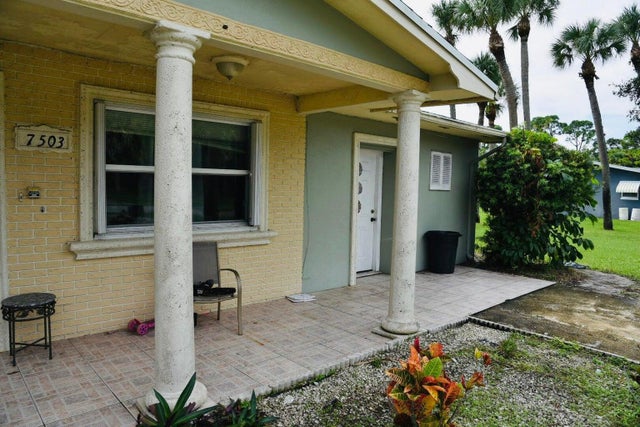 3 of 23 - 7503 Salerno Rd, Fort Pierce, FL