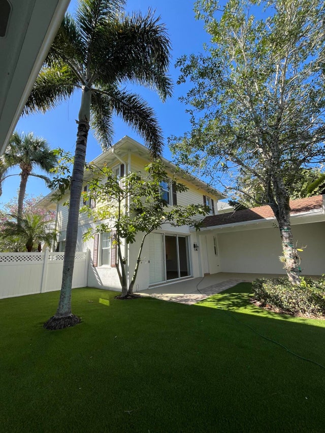 4 of 69 - 275 Caravelle Dr, Jupiter, FL