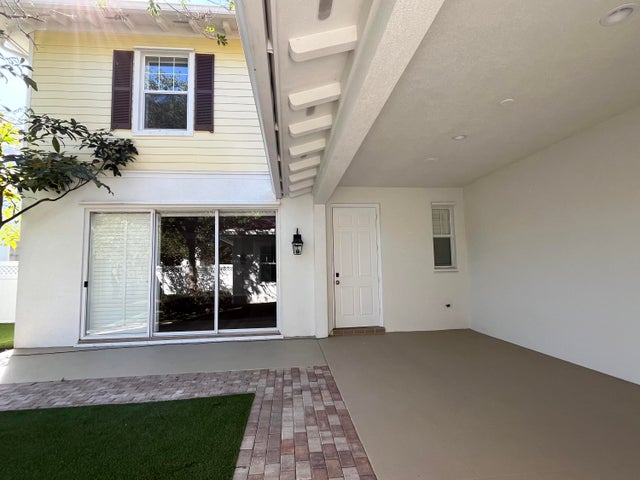 5 of 69 - 275 Caravelle Dr, Jupiter, FL