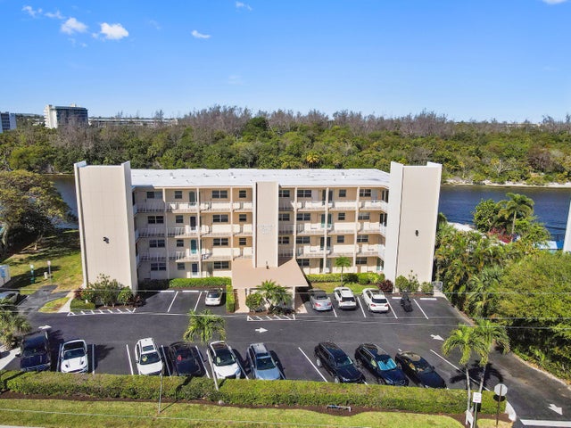 2 of 20 - 333 Ne 19th Avenue #202, Deerfield Beach, FL