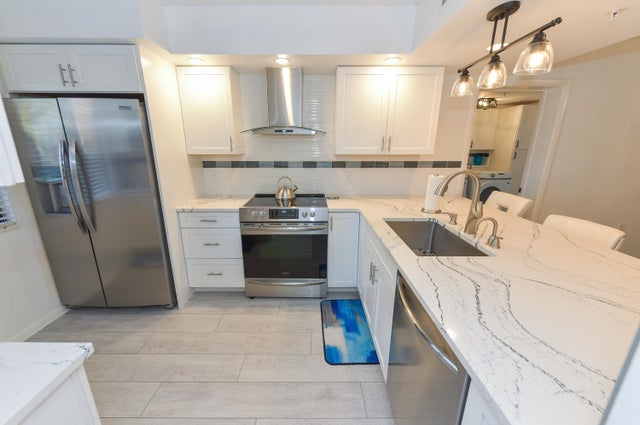 3 of 29 - 1001 Seafarer Cir #102, Jupiter, FL