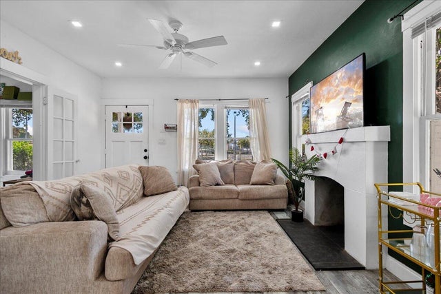 5 of 32 - 815 Omar Road, West Palm Beach, FL