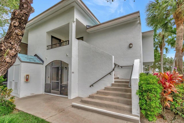 1 of 67 - 7509 Glendevon Lane #1005, Delray Beach, FL