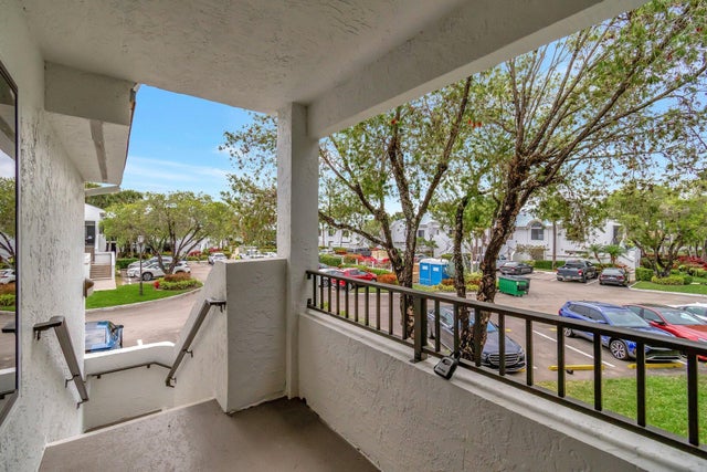 5 of 67 - 7509 Glendevon Lane #1005, Delray Beach, FL