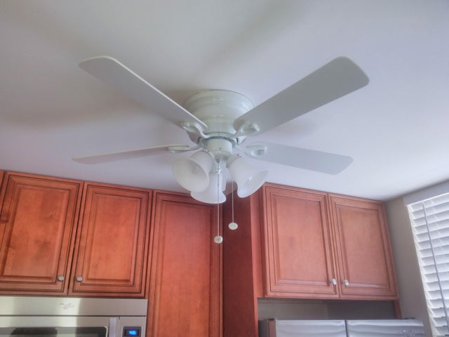 4 of 17 - 3710 Whitehall Dr #103, West Palm Beach, FL
