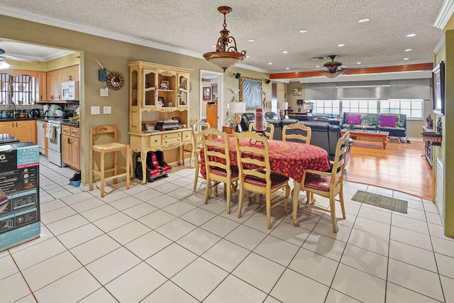 4 of 31 - 7241 La Croix Drive, Hollywood, FL
