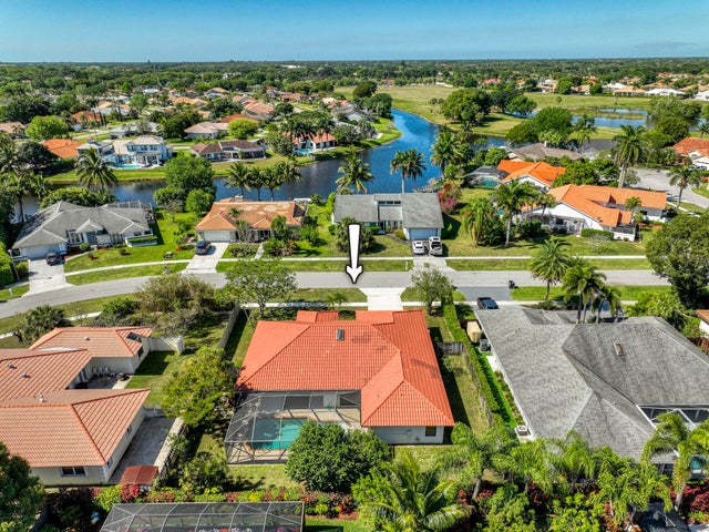 2 of 38 - 2057 Amesbury Circle, Wellington, FL
