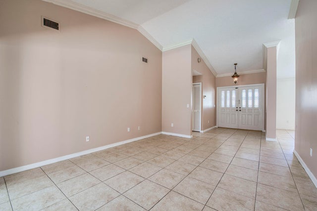 4 of 38 - 2057 Amesbury Circle, Wellington, FL