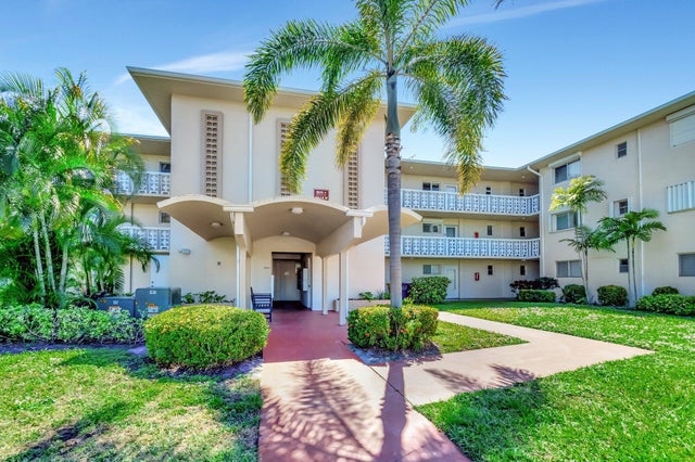 2 of 37 - 2616 Garden Dr #112, Lake Worth, FL
