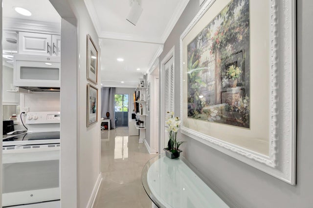 3 of 37 - 2616 Garden Dr #112, Lake Worth, FL