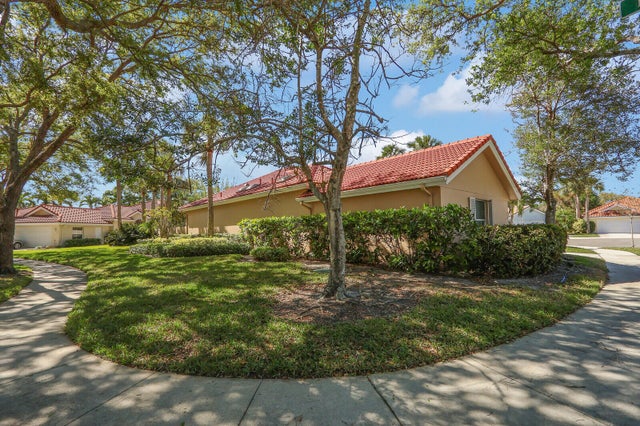 3 of 41 - 216 Hampton Ct, Jupiter, FL