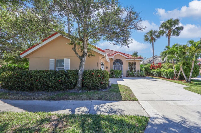 5 of 41 - 216 Hampton Ct, Jupiter, FL