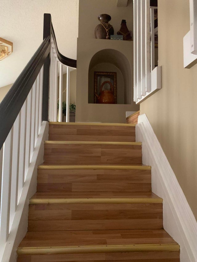3 of 8 - 1255 Oakwater Dr, Royal Palm Beach, FL