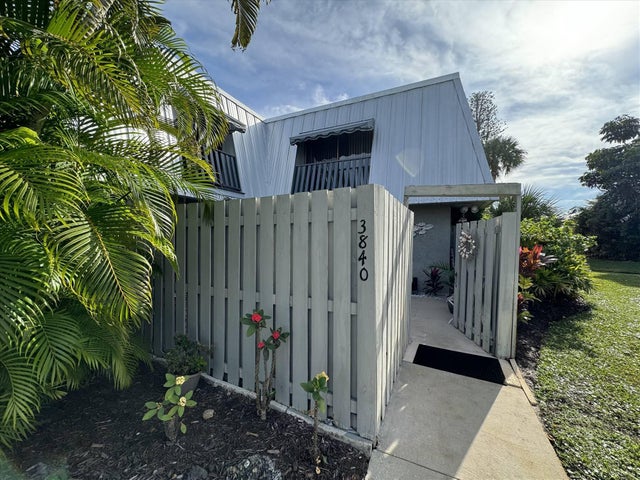 1 of 23 - 3840 Se Jefferson St, Stuart, FL