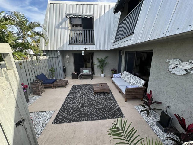 2 of 23 - 3840 Se Jefferson St, Stuart, FL