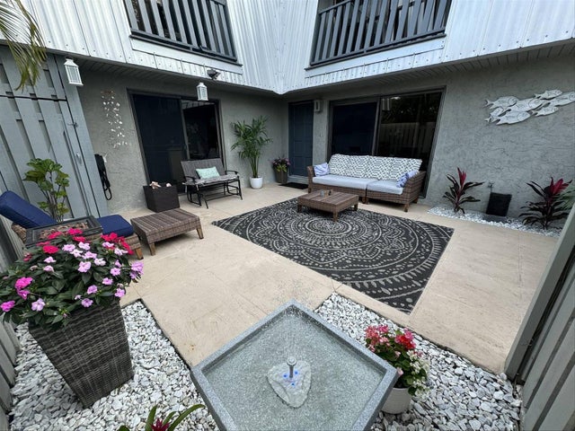 4 of 23 - 3840 Se Jefferson St, Stuart, FL
