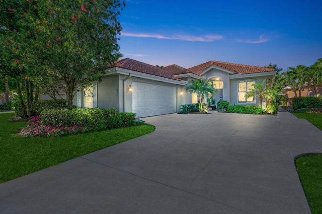 1 of 44 - 165 Hampton Pl, Jupiter, FL