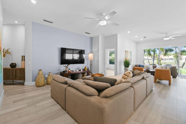 5 of 44 - 165 Hampton Pl, Jupiter, FL