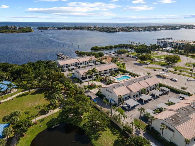 1 of 44 - 700 Ne 20th Lane, Boynton Beach, FL