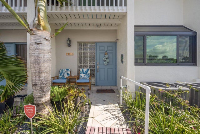 2 of 44 - 700 Ne 20th Lane, Boynton Beach, FL