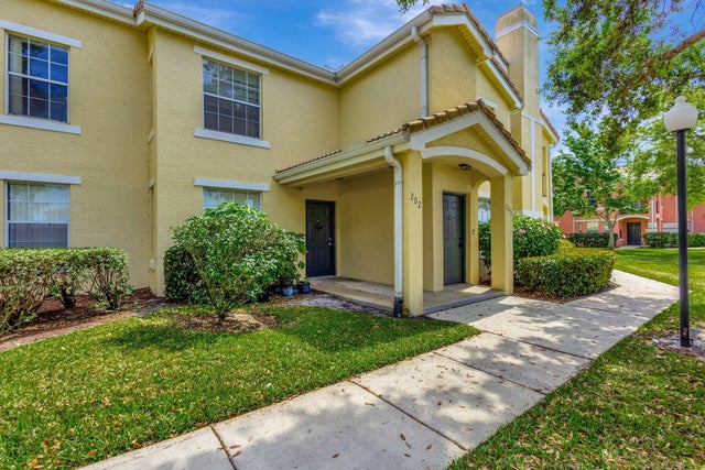 2 of 60 - 170 Sw Peacock Boulevard #36-202, Port Saint Lucie, FL