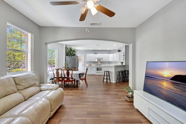 5 of 60 - 170 Sw Peacock Boulevard #36-202, Port Saint Lucie, FL