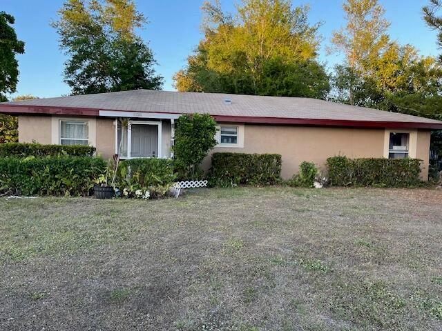 1 of 10 - 3808 Set Dr, Lake Worth, FL