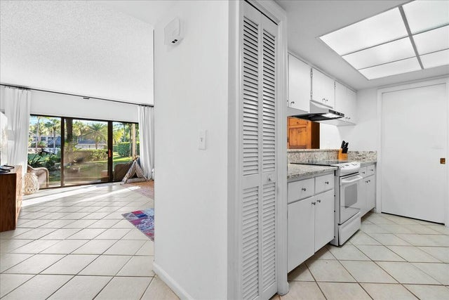 3 of 53 - 11863 Wimbledon Circle #446, Wellington, FL