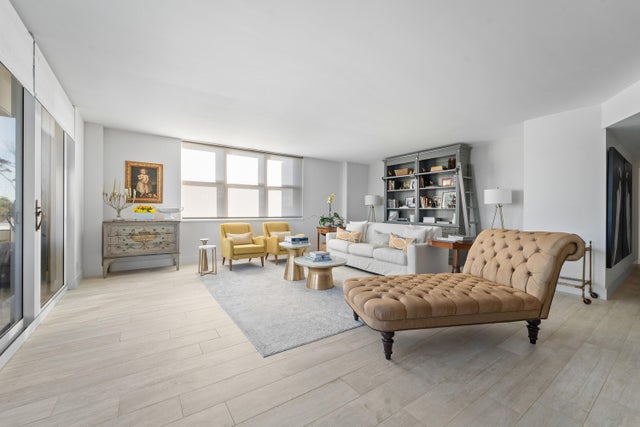 3 of 21 - 1801 S Flagler Drive #402, West Palm Beach, FL