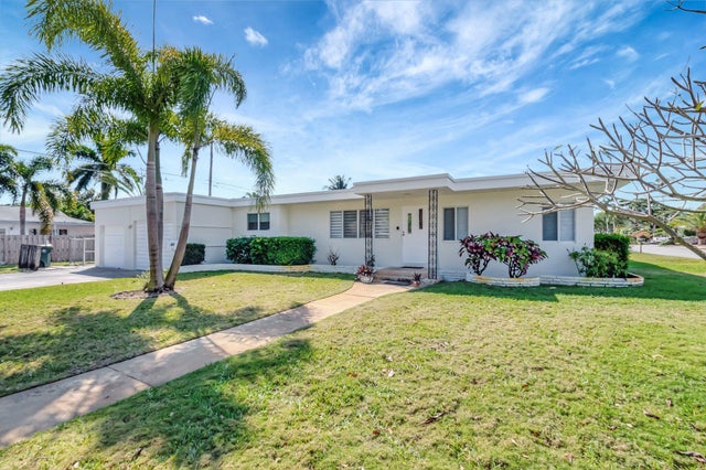 2 of 44 - 609 16th Avenue N, Lake Worth Beach, FL