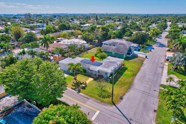 5 of 44 - 609 16th Avenue N, Lake Worth Beach, FL