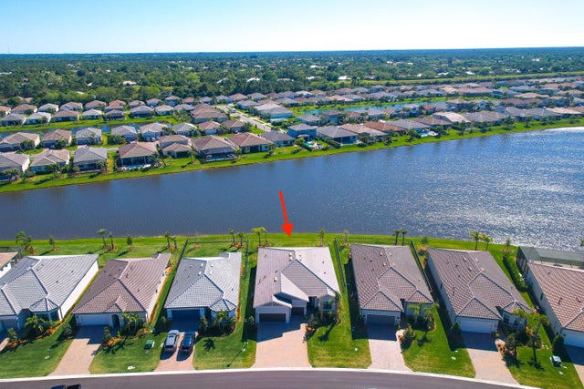 2 of 32 - 802 Se Courances Drive, Port Saint Lucie, FL