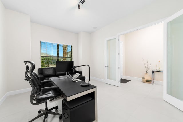 5 of 32 - 802 Se Courances Drive, Port Saint Lucie, FL