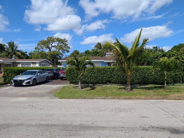 3 of 22 - 3171 Jackson Boulevard, Fort Lauderdale, FL