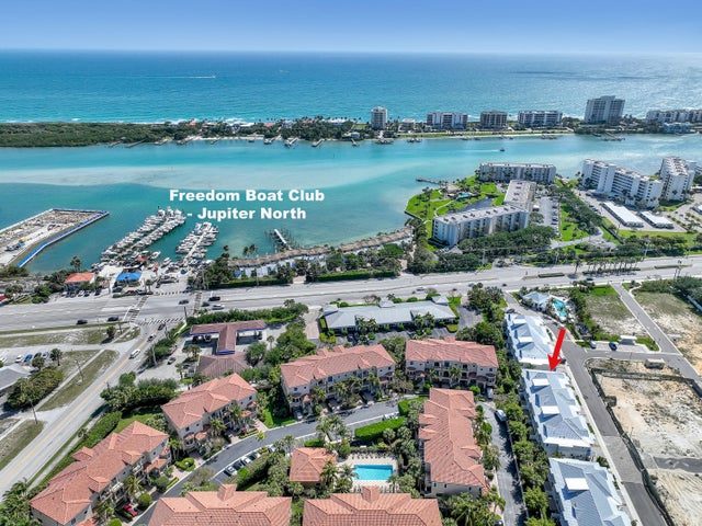 4 of 42 - 109 Royal Palm Circle, Tequesta, FL