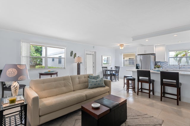 4 of 36 - 676 Saxony O, Delray Beach, FL