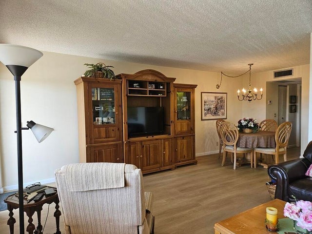 3 of 18 - 300 Village Green Circle S #406, Palm Springs, FL