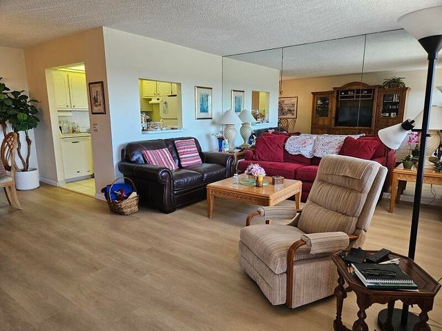 4 of 18 - 300 Village Green Circle S #406, Palm Springs, FL