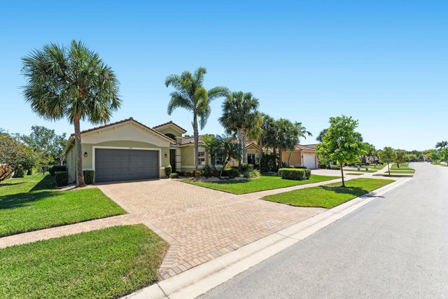 1 of 36 - 9362 Isles Cay Dr, Delray Beach, FL