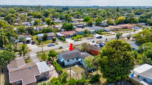 3 of 19 - 3121 Nw 4 Court, Lauderhill, FL