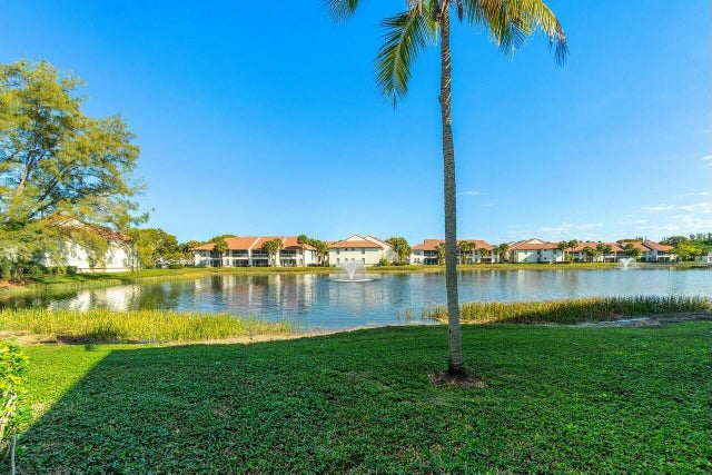 2 of 24 - 159 Cypress Point Drive, Palm Beach Gardens, FL